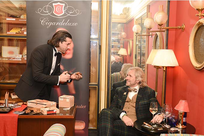 Deutscher Medienpreis 2015 CigarDeluxe GmbH Geschäftsführer Jochen Klenk mit Thomas Gottschalk