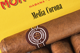 Montecristo Media Corona