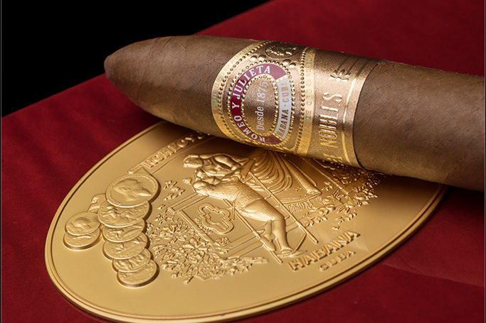 Romeo y Julieta Linea de Oro