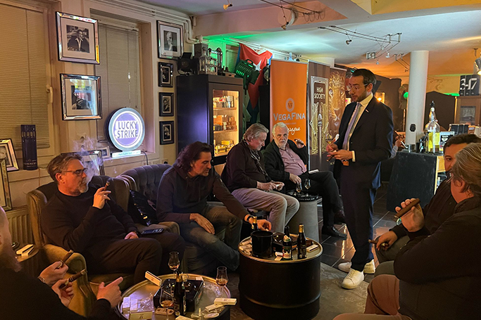 Cigar Moments by 5TH Avenue - Jo´s Needful Things